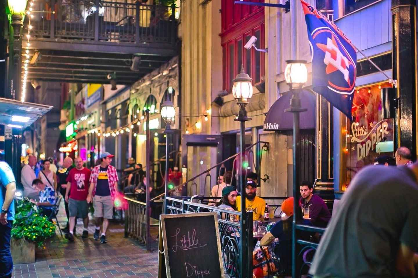 Houston Downtown: Secret Food Tours thumbnail